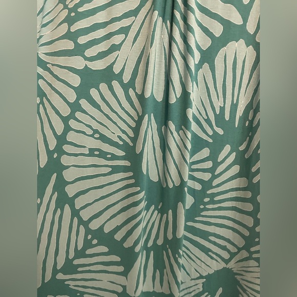 Tommy Bahama Sleeveless V Neck Key Hole Blue Patterned Maxi Sundress Size Small - Picture 5 of 11